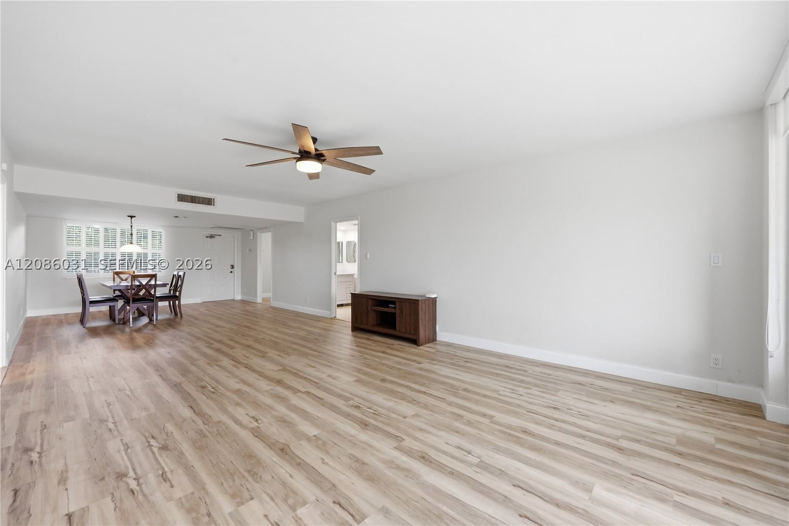 Real estate property located at 555 Oaks Ln #309, Broward, No 67 Palm-aire Country C, Pompano Beach, FL