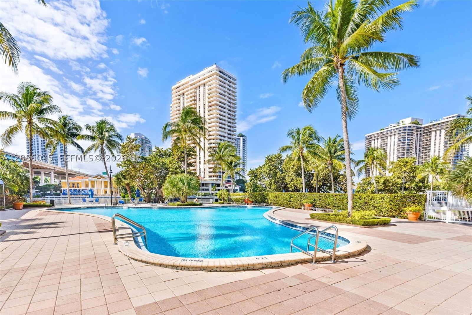 Real estate property located at 19390 Collins Ave #1520, Miami-dade, Oceanview Building A Cond, Sunny Isles Beach, FL