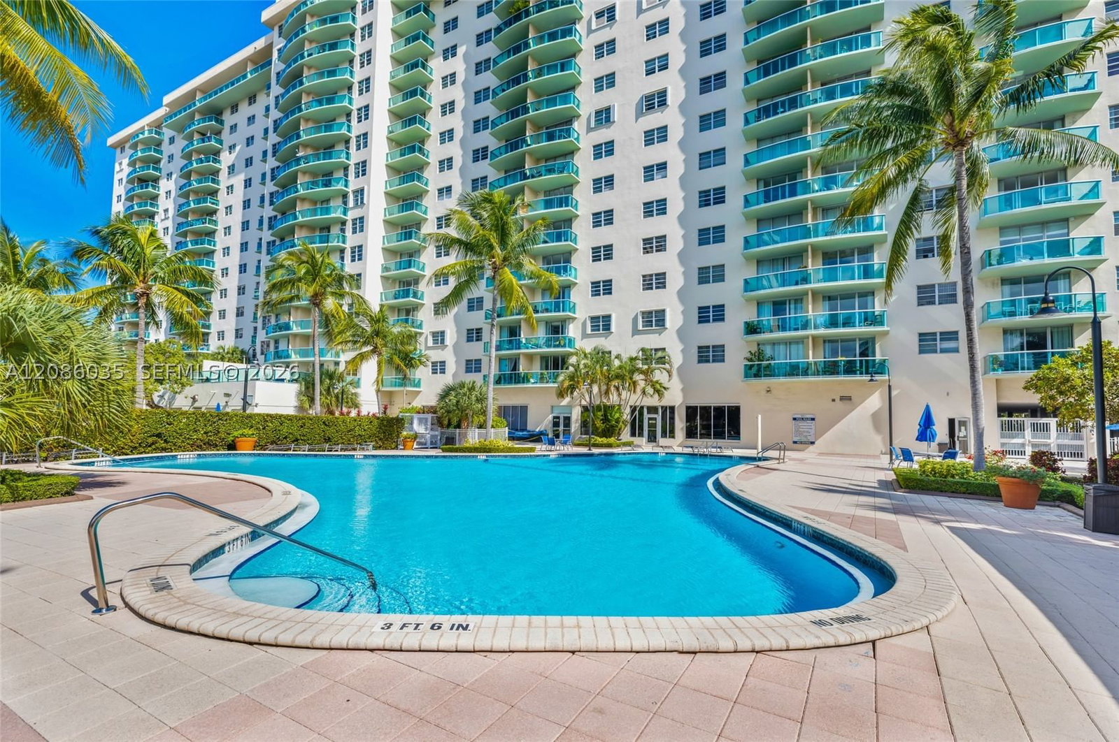 Real estate property located at 19390 Collins Ave #1520, Miami-dade, Oceanview Building A Cond, Sunny Isles Beach, FL