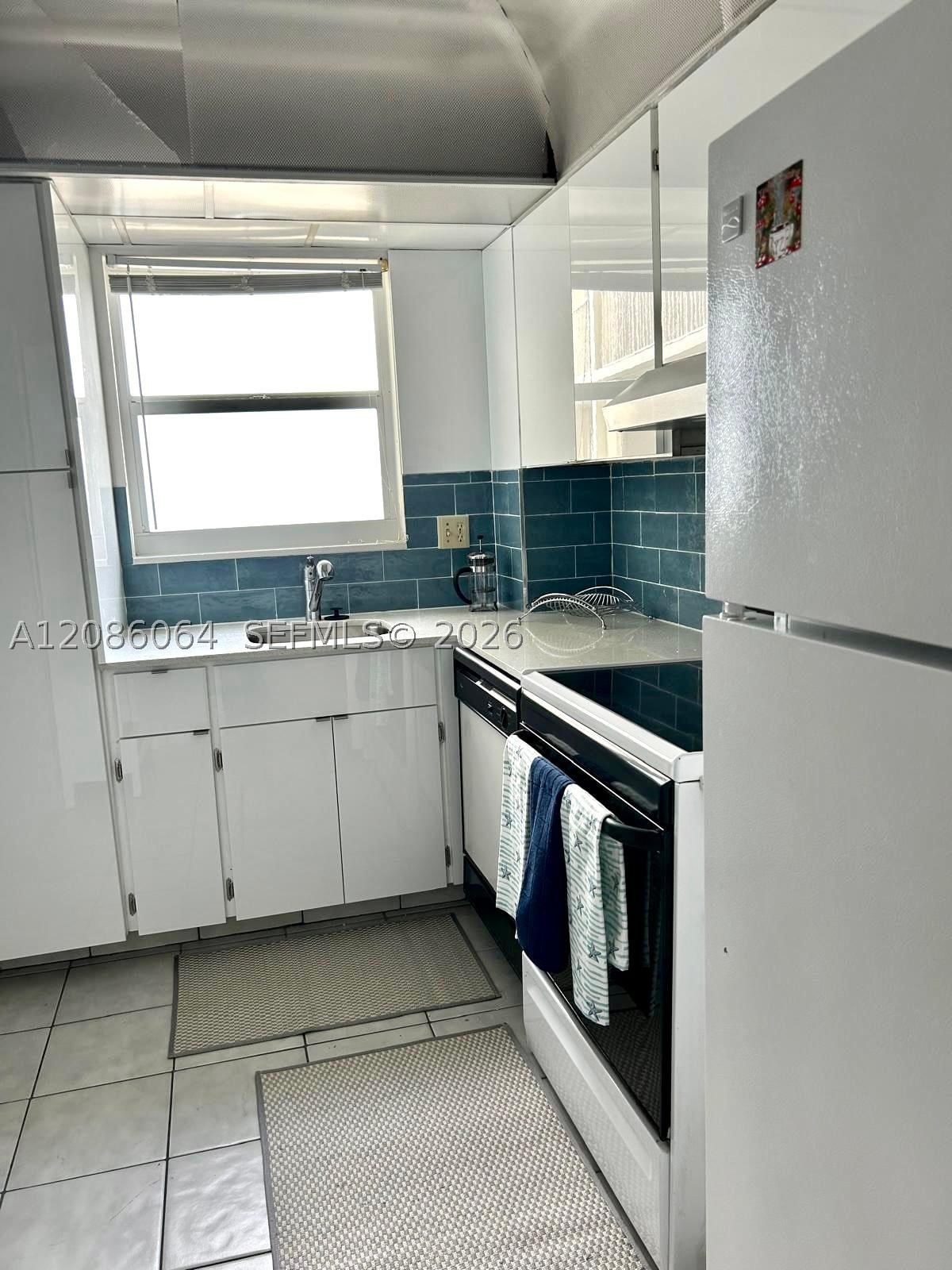 Real estate property located at 750 Ocean Blvd #1106, Broward, Admiralty Towers Condomin, Pompano Beach, FL