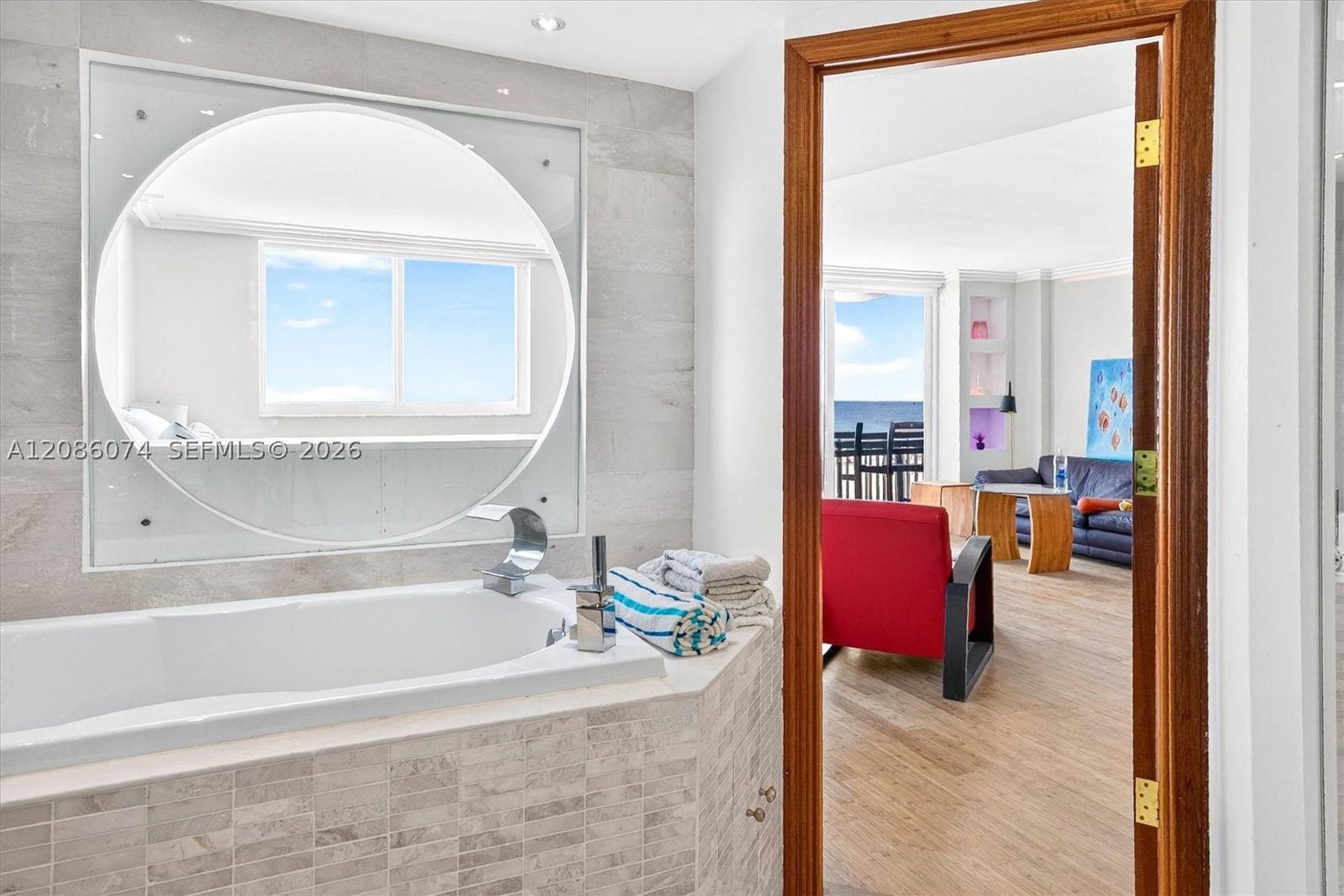 Real estate property located at 401 Ocean Dr #518, Miami-dade, The Presidential Condo, Miami Beach, FL