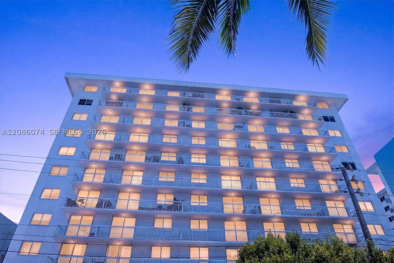 Real estate property located at 401 Ocean Dr #518, Miami-dade, The Presidential Condo, Miami Beach, FL
