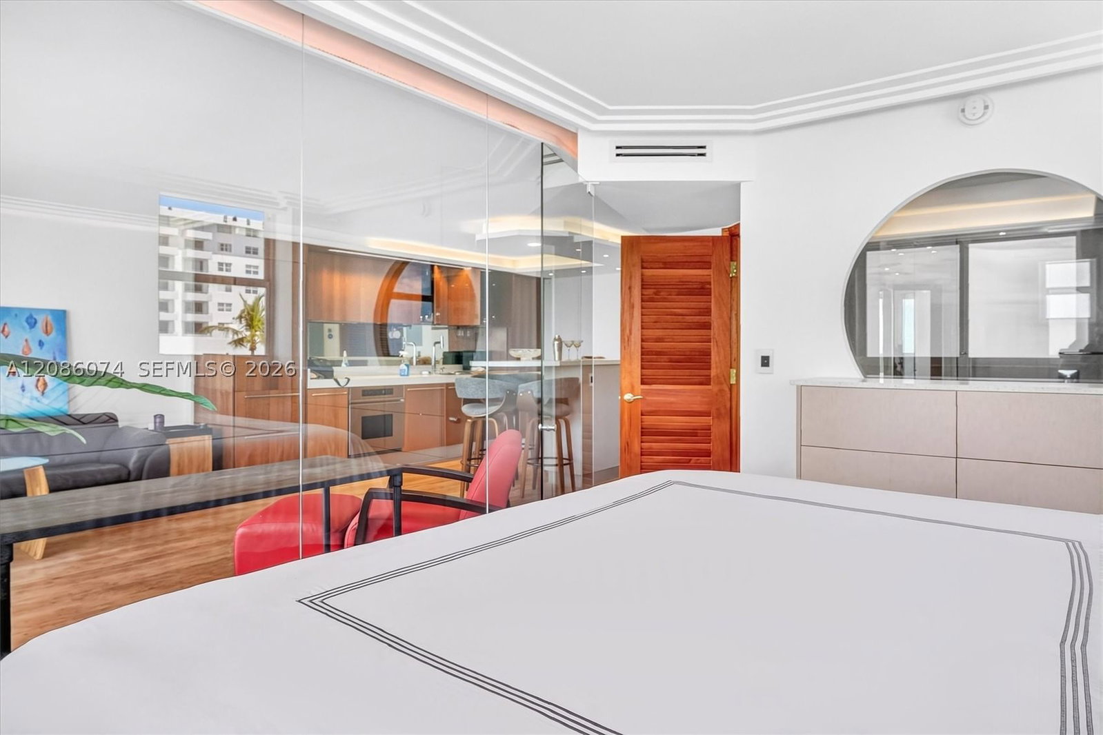 Real estate property located at 401 Ocean Dr #518, Miami-dade, The Presidential Condo, Miami Beach, FL
