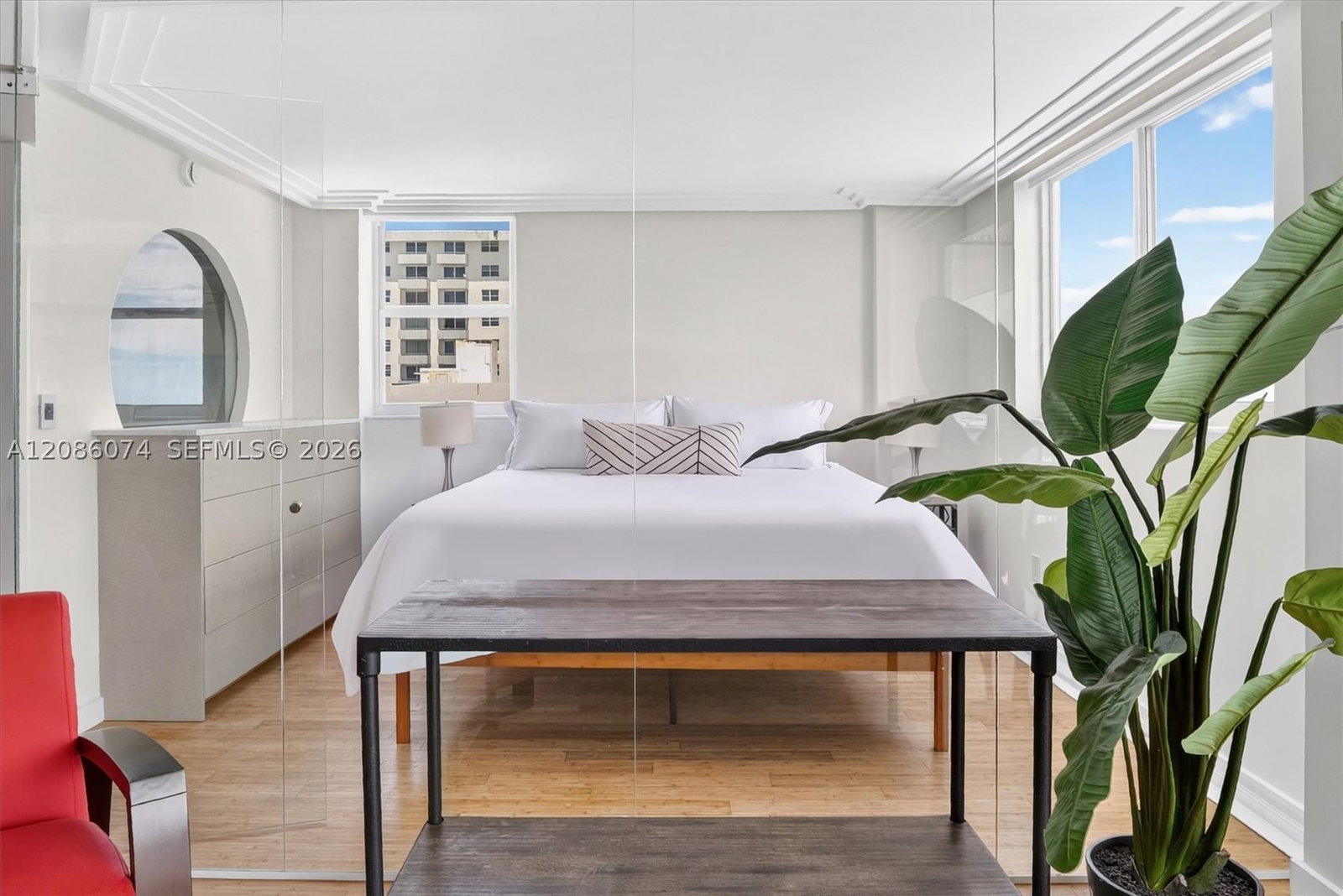 Real estate property located at 401 Ocean Dr #518, Miami-dade, The Presidential Condo, Miami Beach, FL