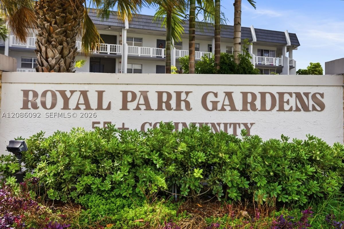Real estate property located at 6870 Royal Palm Blvd #209M, Broward, Royal Park Gardens Iii-m, Margate, FL