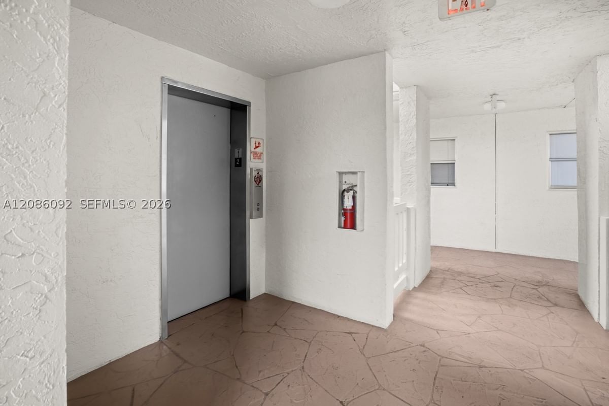 Real estate property located at 6870 Royal Palm Blvd #209M, Broward, Royal Park Gardens Iii-m, Margate, FL