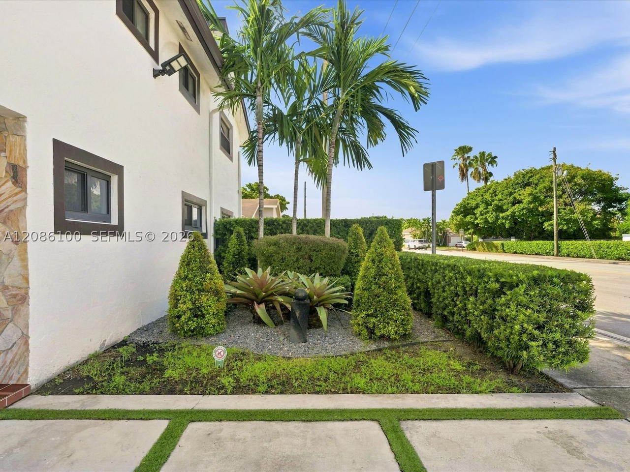 Real estate property located at 9152 6th St, Miami-dade, Bilbao Estates 1st Addn, Miami, FL