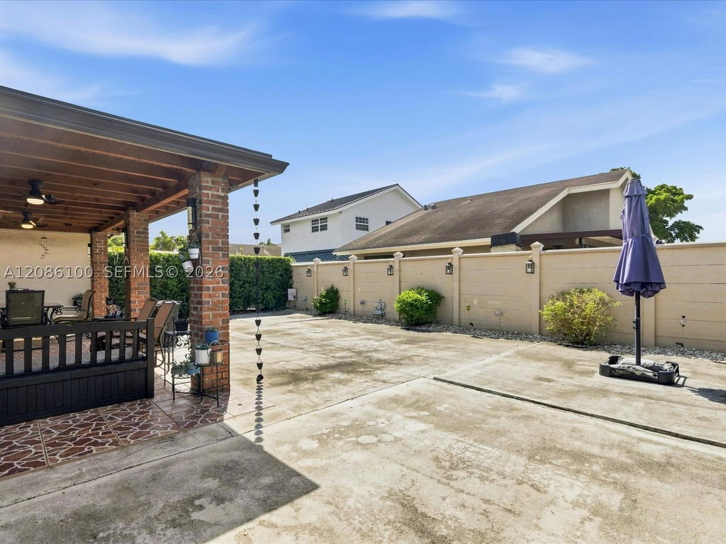 Real estate property located at 9152 6th St, Miami-dade, Bilbao Estates 1st Addn, Miami, FL
