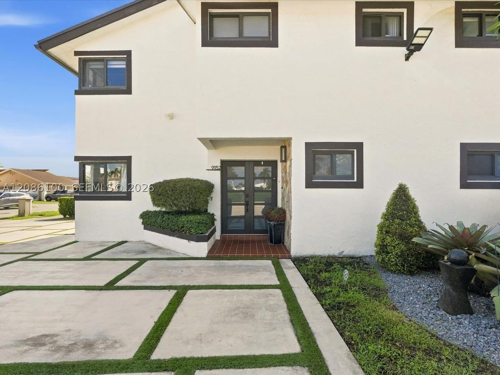 Real estate property located at 9152 6th St, Miami-dade, Bilbao Estates 1st Addn, Miami, FL