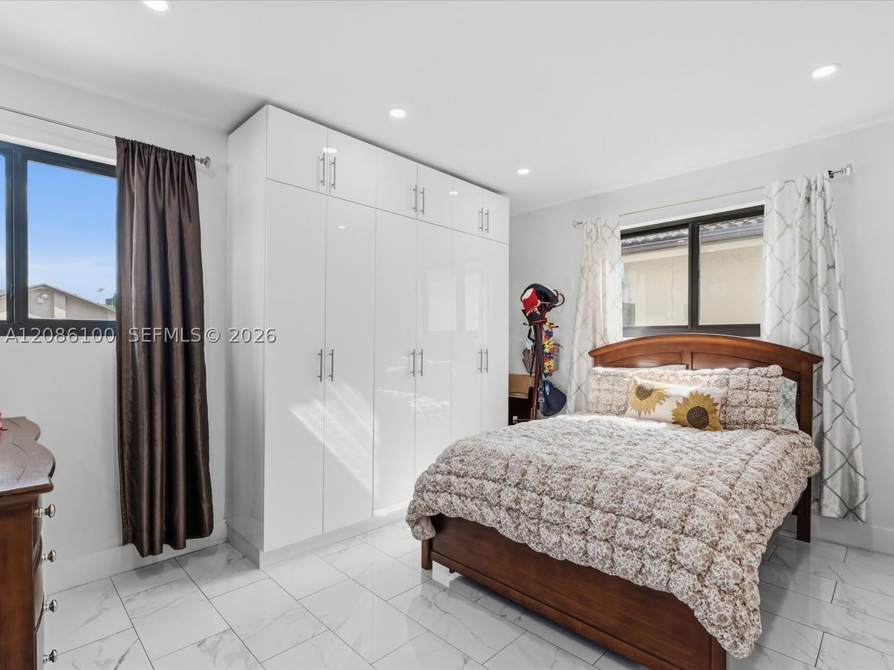 Real estate property located at 9152 6th St, Miami-dade, Bilbao Estates 1st Addn, Miami, FL