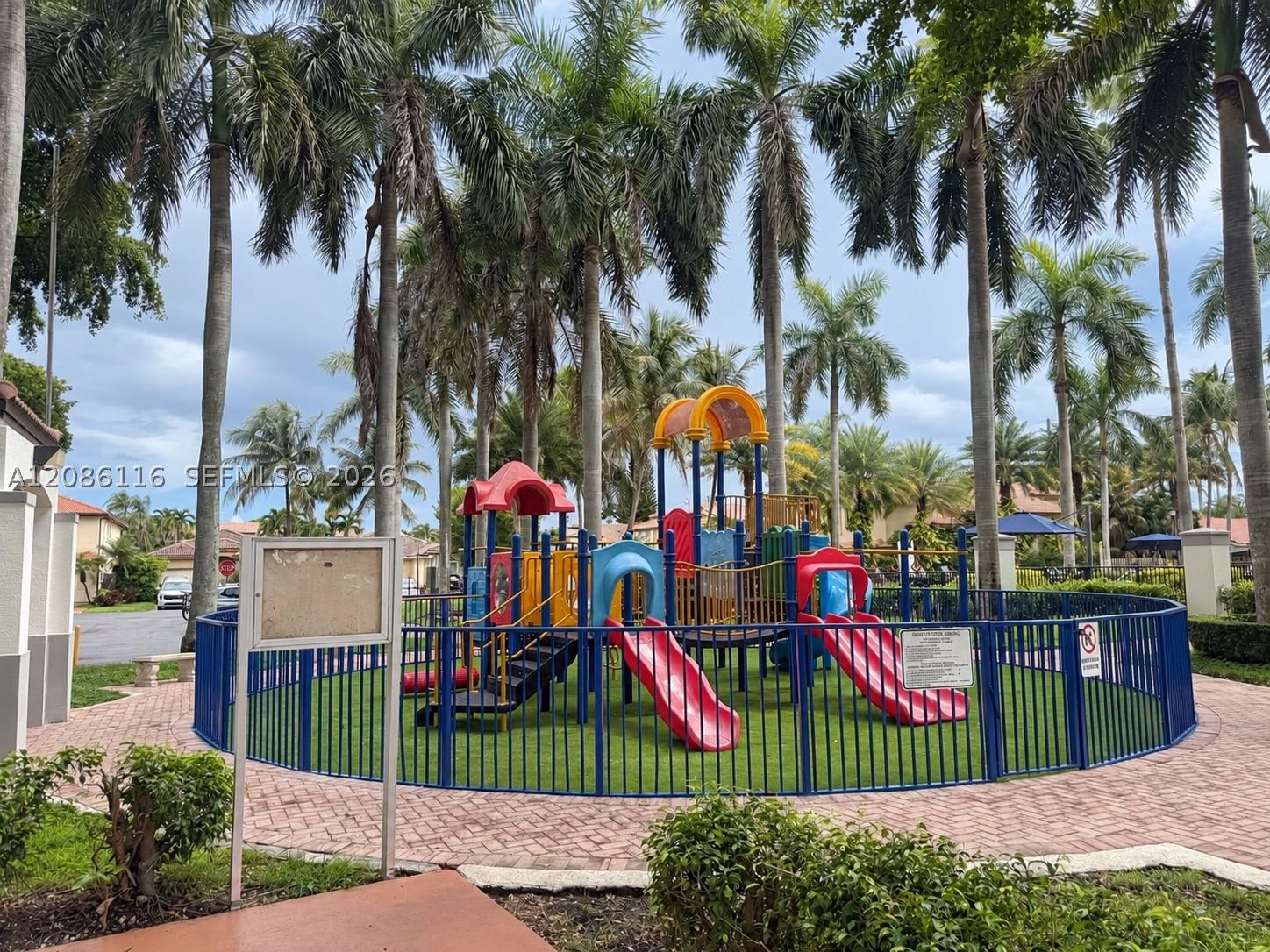 Real estate property located at 11270 53rd Ln, Miami-dade, Doral Landings East, Doral, FL