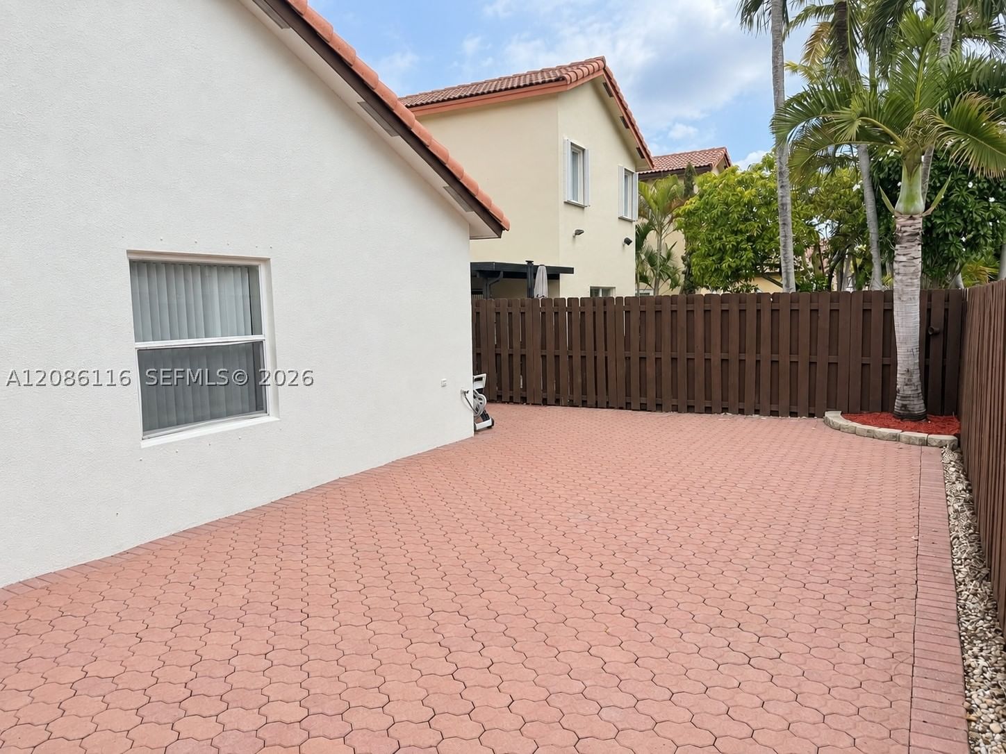 Real estate property located at 11270 53rd Ln, Miami-dade, Doral Landings East, Doral, FL