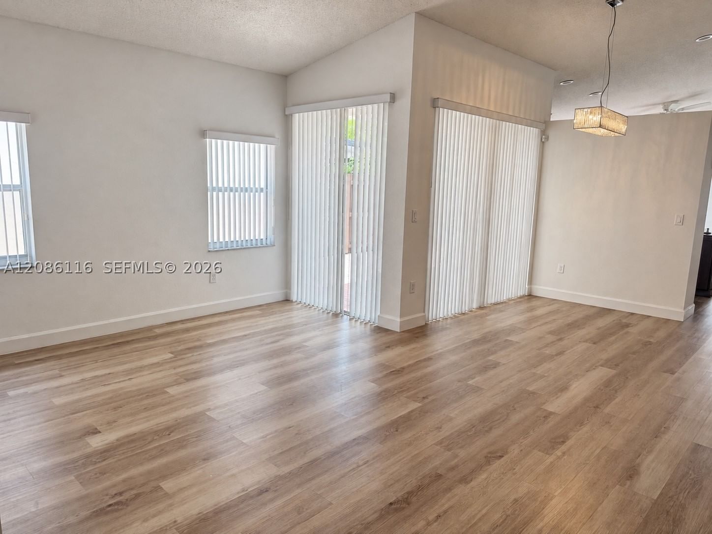 Real estate property located at 11270 53rd Ln, Miami-dade, Doral Landings East, Doral, FL