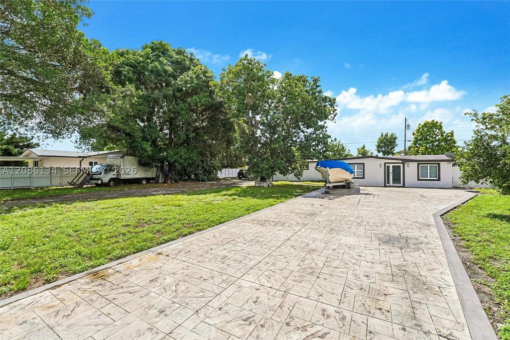 Real estate property located at 2934 96th St, Miami-dade, The Tropics Amd, Miami, FL