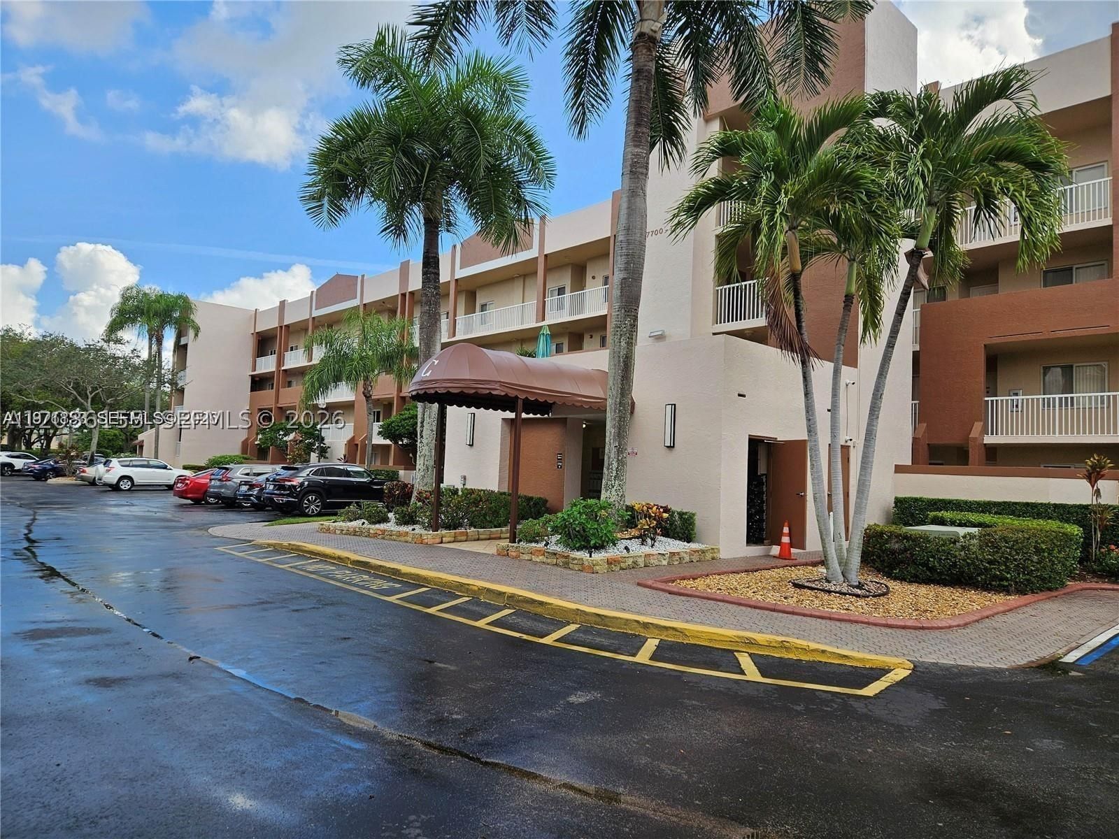Real estate property located at 7730 Granville Dr #202, Broward, Granville Condominium, Tamarac, FL
