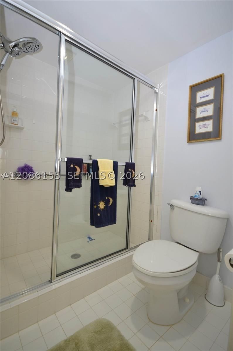 Real estate property located at 7730 Granville Dr #202, Broward, Granville Condominium, Tamarac, FL