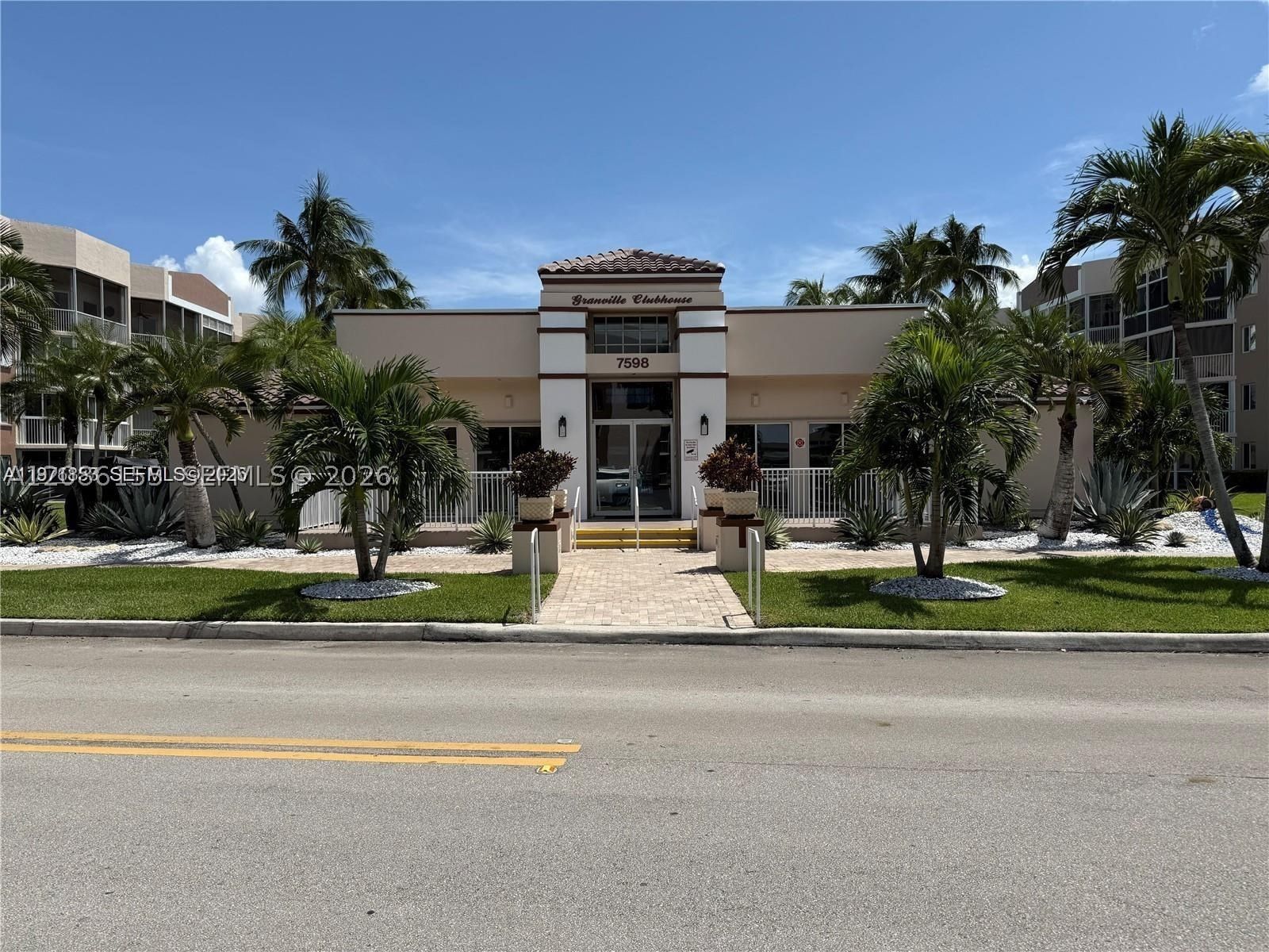 Real estate property located at 7730 Granville Dr #202, Broward, Granville Condominium, Tamarac, FL
