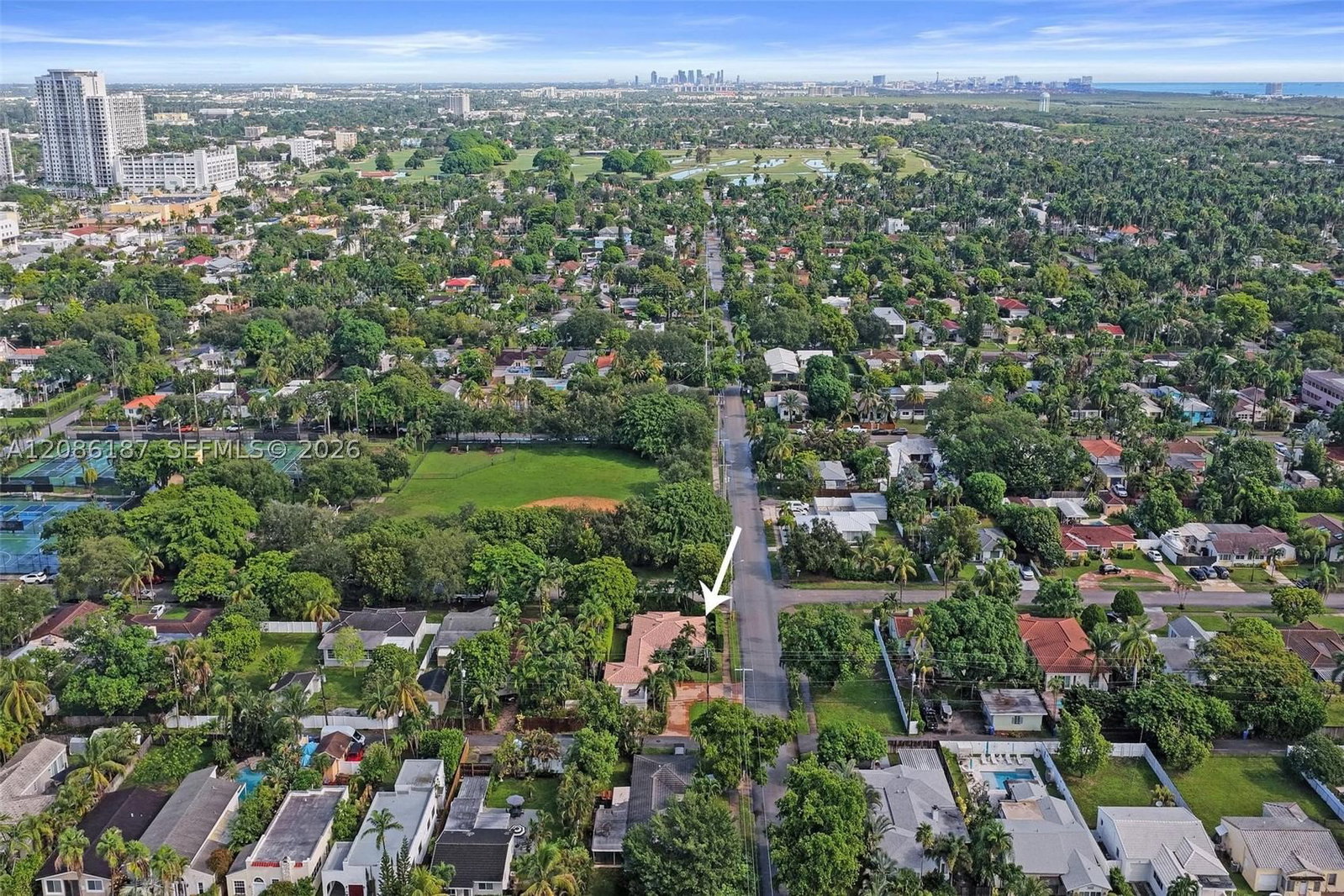 Real estate property located at 712 15th Ave, Broward, Hollywood, Hollywood, FL