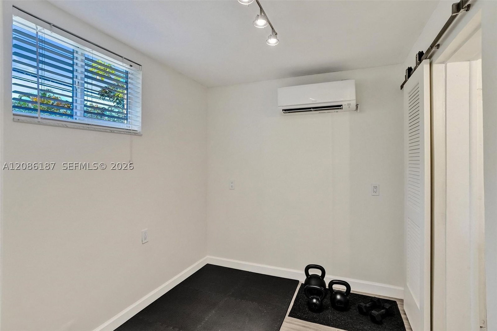 Real estate property located at 712 15th Ave, Broward, Hollywood, Hollywood, FL