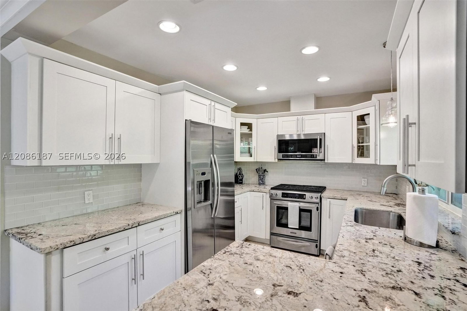 Real estate property located at 712 15th Ave, Broward, Hollywood, Hollywood, FL