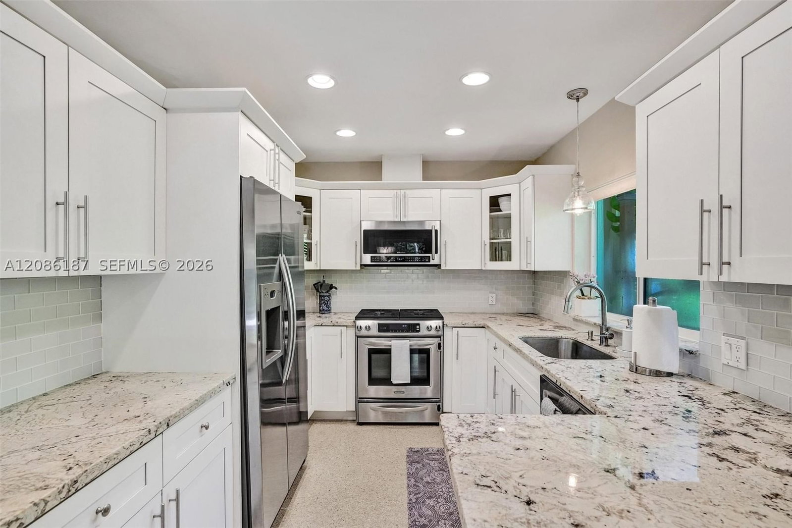Real estate property located at 712 15th Ave, Broward, Hollywood, Hollywood, FL