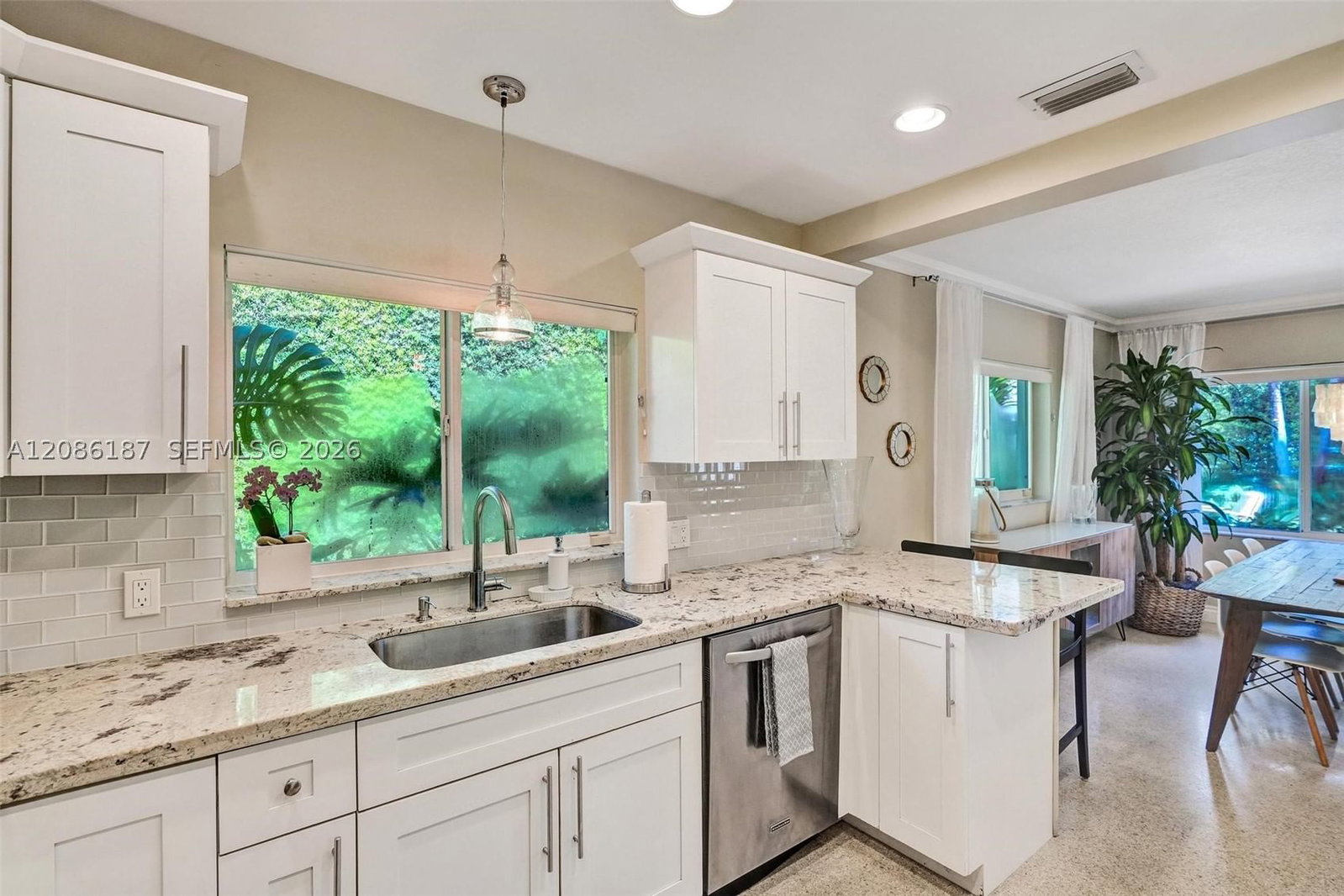 Real estate property located at 712 15th Ave, Broward, Hollywood, Hollywood, FL