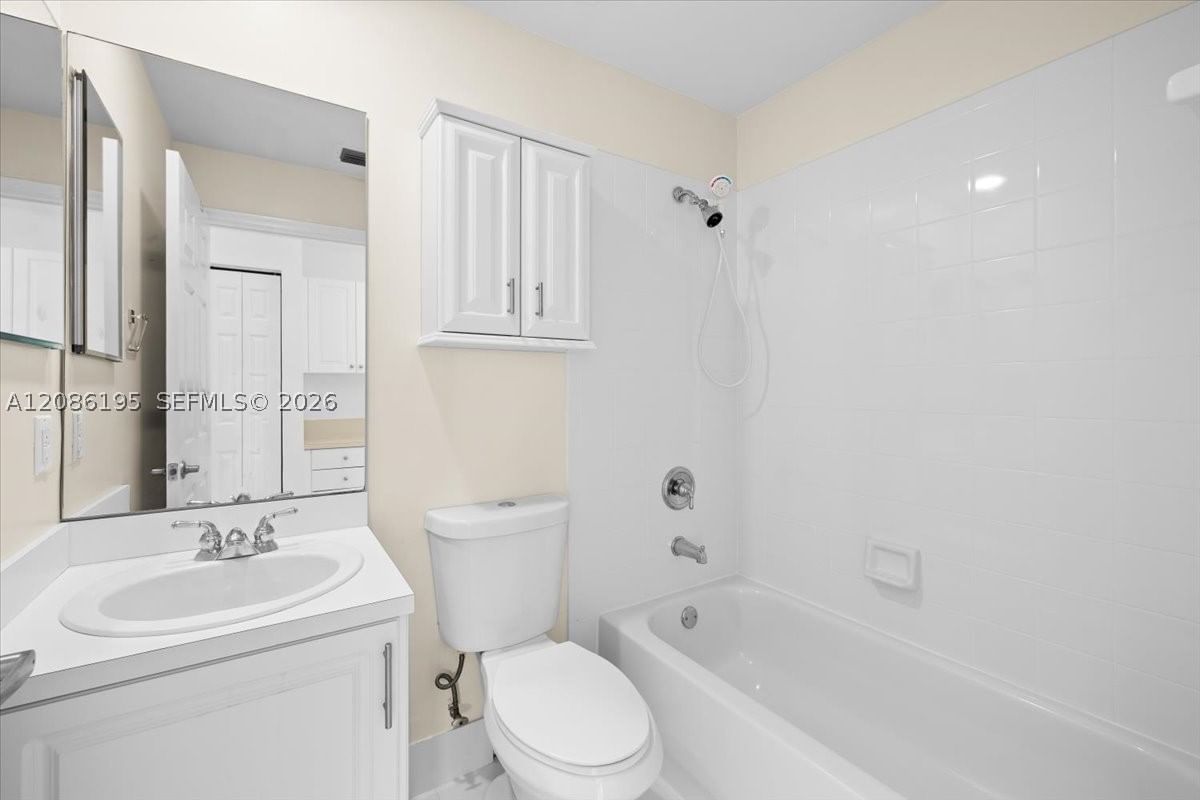 Real estate property located at 18660 28th Ct, Broward, Parcel D At Sunset Lakes, Miramar, FL