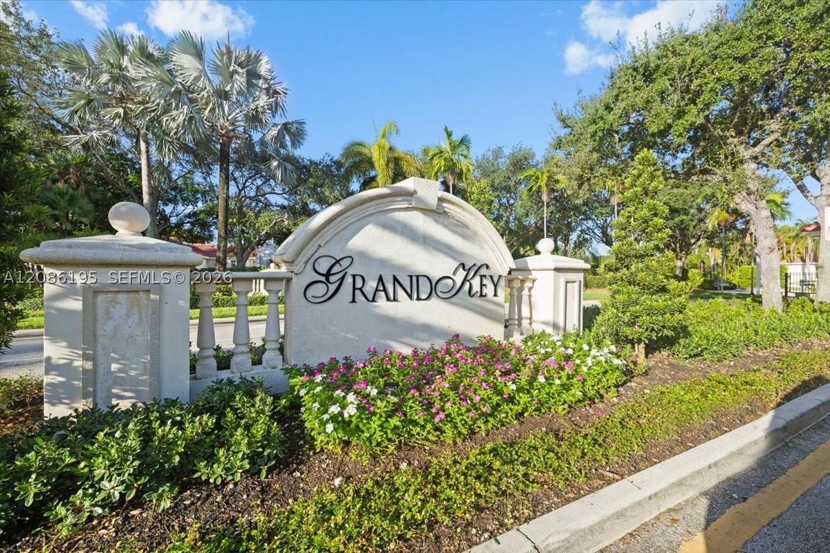 Real estate property located at 18660 28th Ct, Broward, Parcel D At Sunset Lakes, Miramar, FL