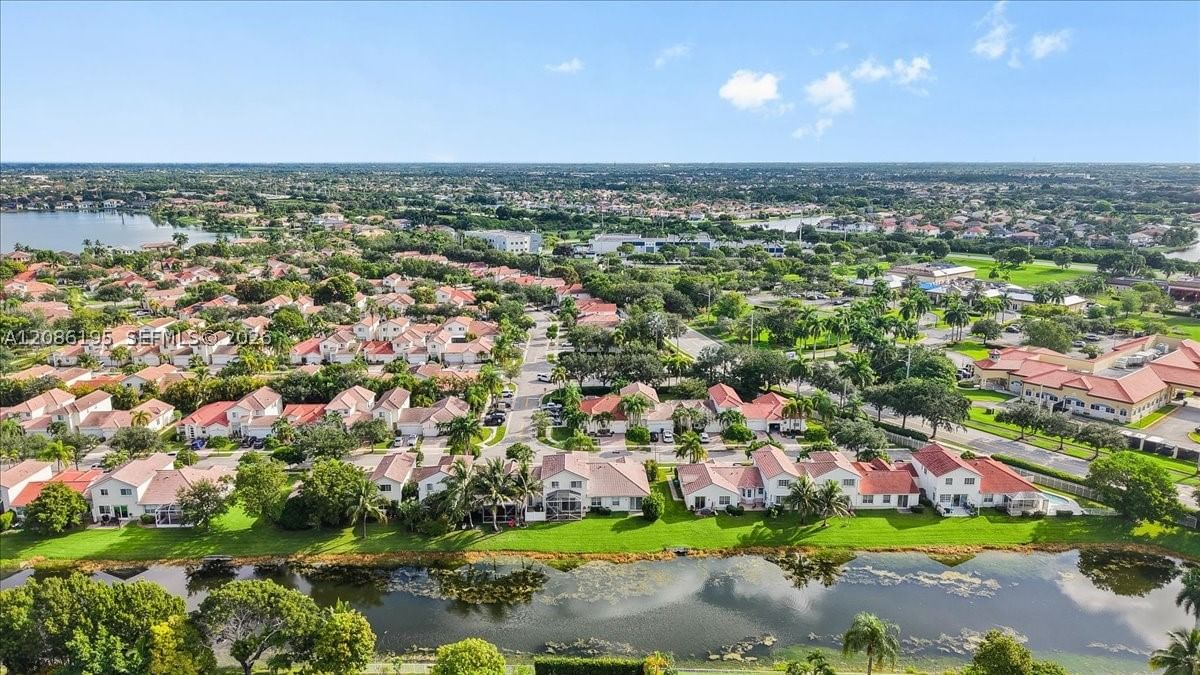Real estate property located at 18660 28th Ct, Broward, Parcel D At Sunset Lakes, Miramar, FL