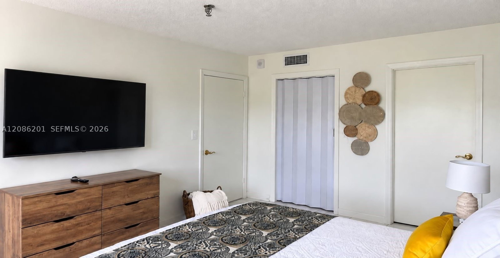 Real estate property located at 250 181st Dr #413, Miami-dade, The Isles Condo, Sunny Isles Beach, FL