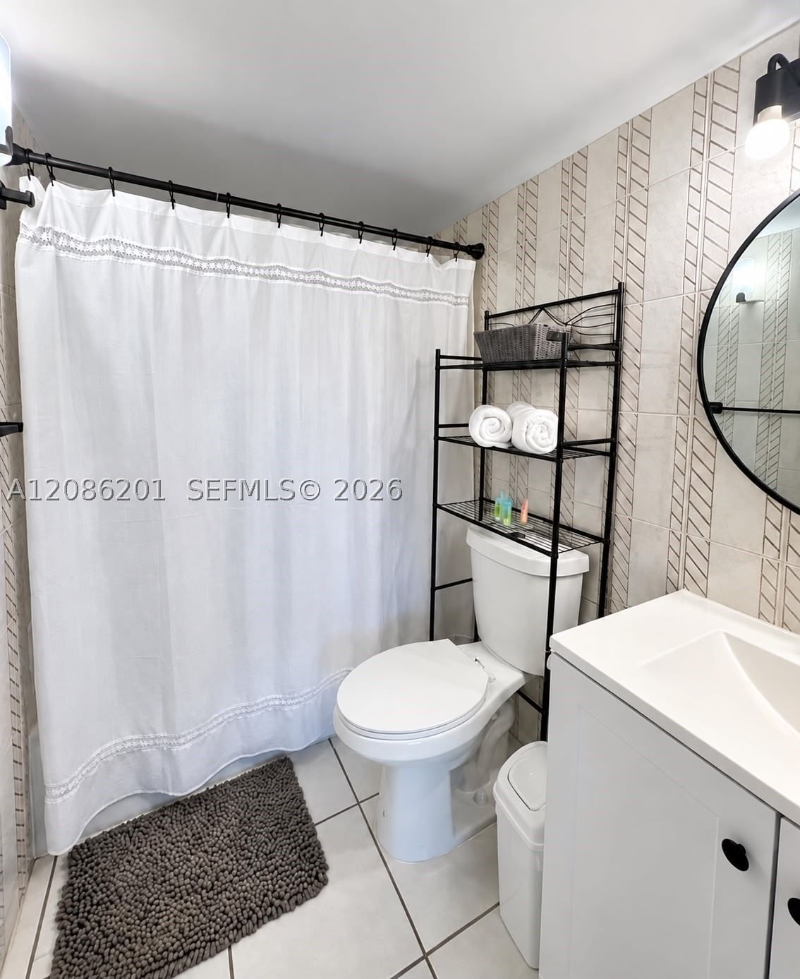 Real estate property located at 250 181st Dr #413, Miami-dade, The Isles Condo, Sunny Isles Beach, FL
