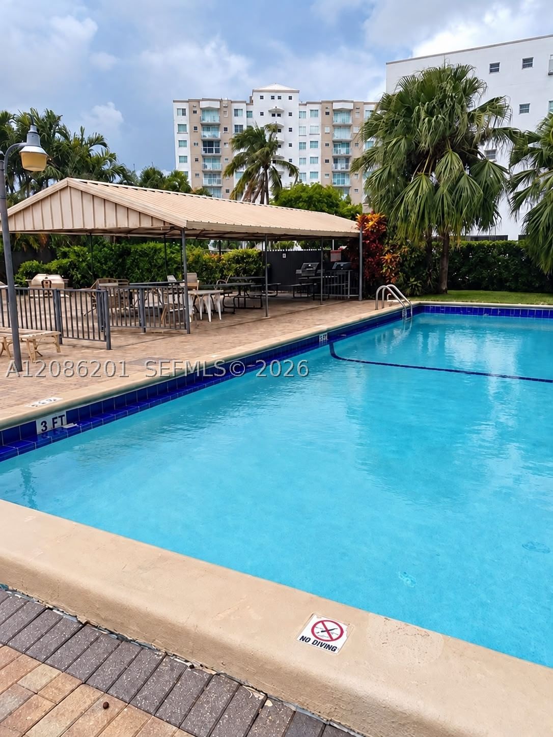 Real estate property located at 250 181st Dr #413, Miami-dade, The Isles Condo, Sunny Isles Beach, FL