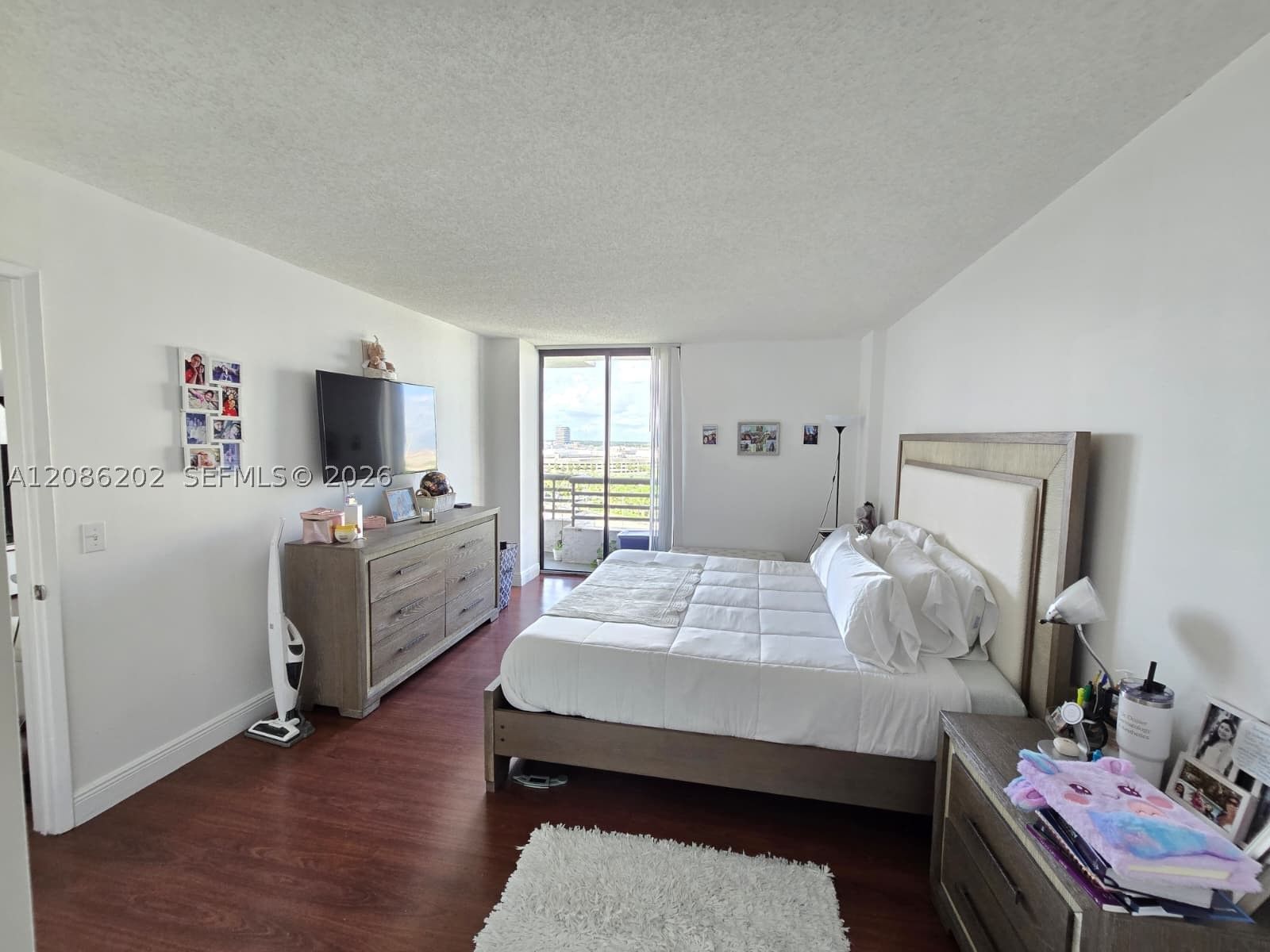 Real estate property located at 3300 191st St #1202, Miami-dade, Parc Central Aventura Sou, Aventura, FL