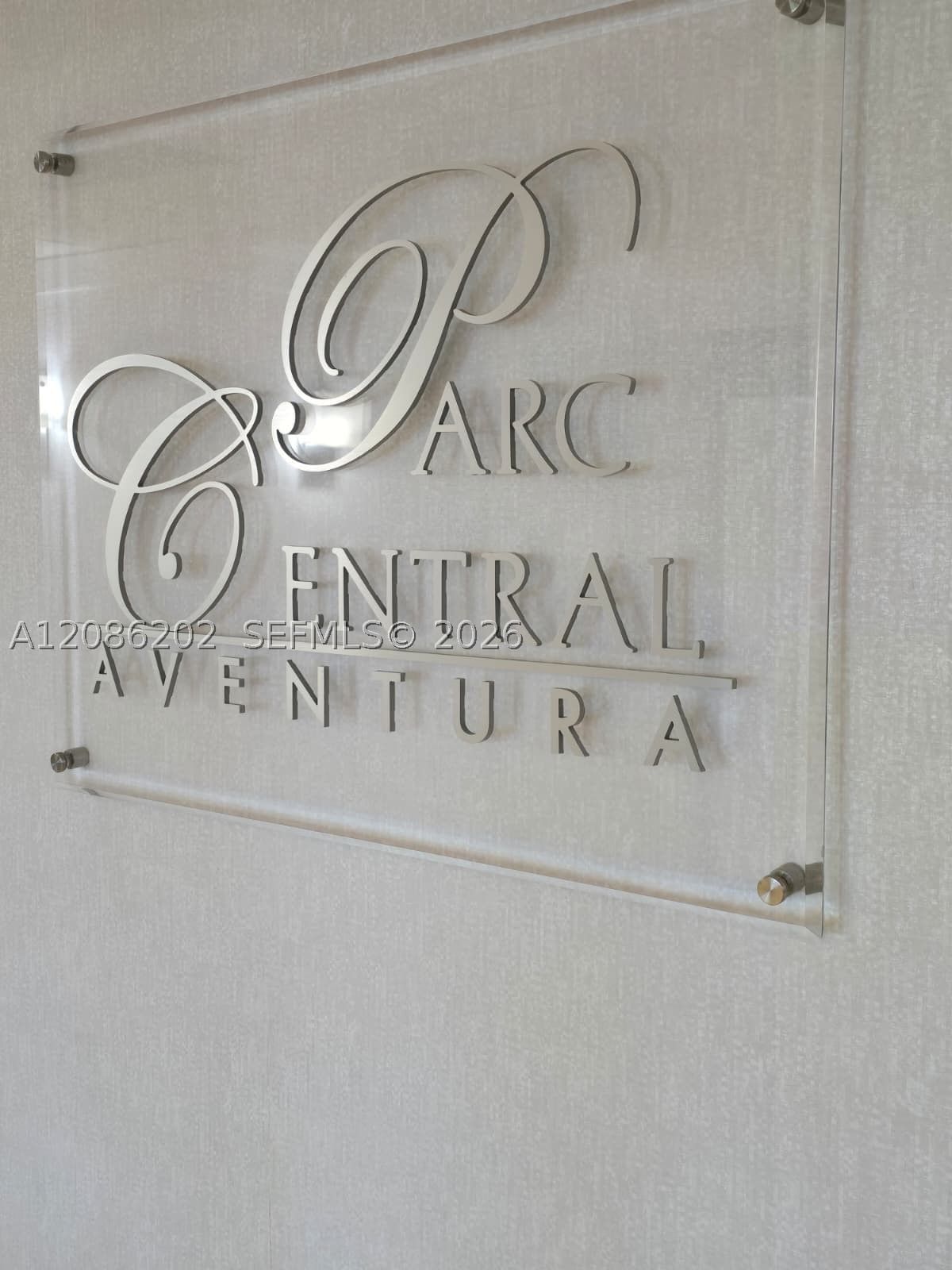 Real estate property located at 3300 191st St #1202, Miami-dade, Parc Central Aventura Sou, Aventura, FL