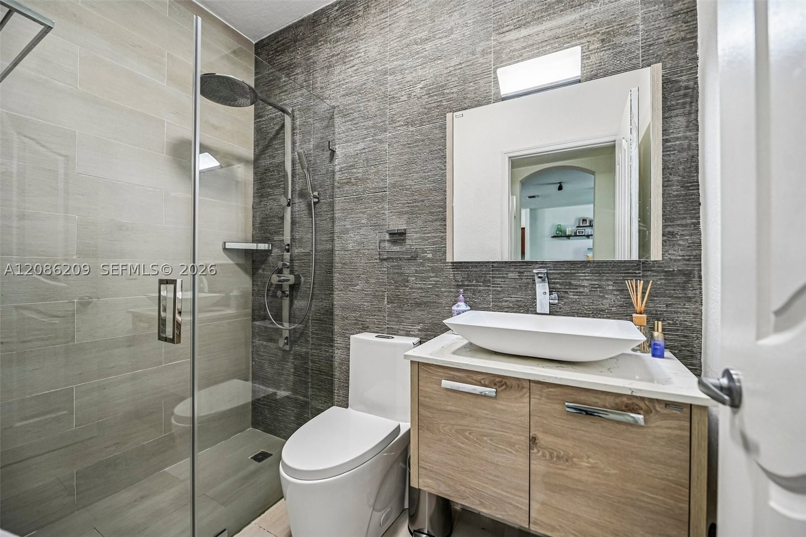 Real estate property located at 8175 114th Pl, Miami-dade, Doral Isles North Sec Thr, Doral, FL