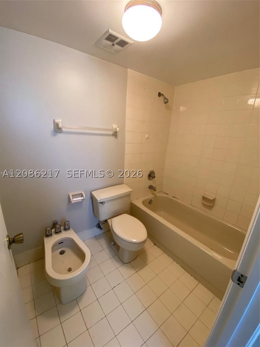 Real estate property located at 12241 16th Ter K105, Miami-dade, New Paseos Castellanos Co, Miami, FL