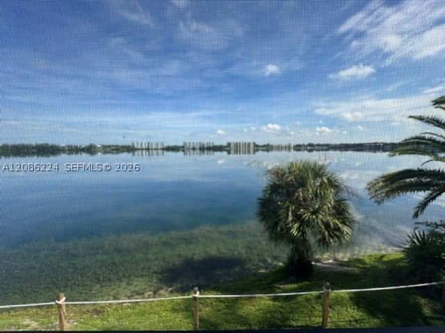 Real estate property located at 116 Lake Emerald Dr #202, Broward, Lake Emerald Condominium, Oakland Park, FL