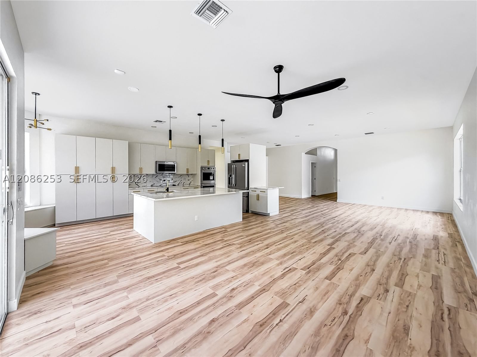 Real estate property located at 11900 Mataro Ave, Palm Beach, Valencia Lakes 3, Boynton Beach, FL