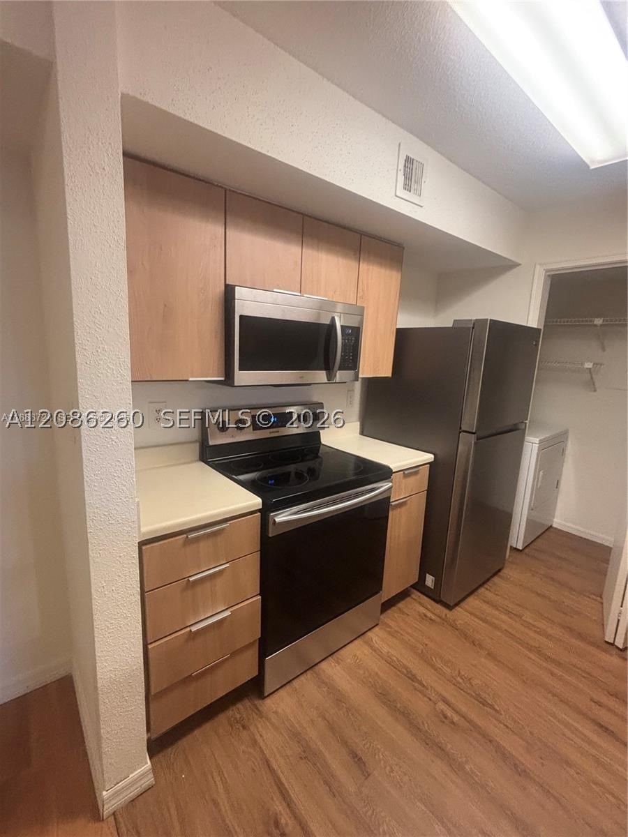 Real estate property located at , Broward, Savannah At Riverside Con, Coral Springs, FL