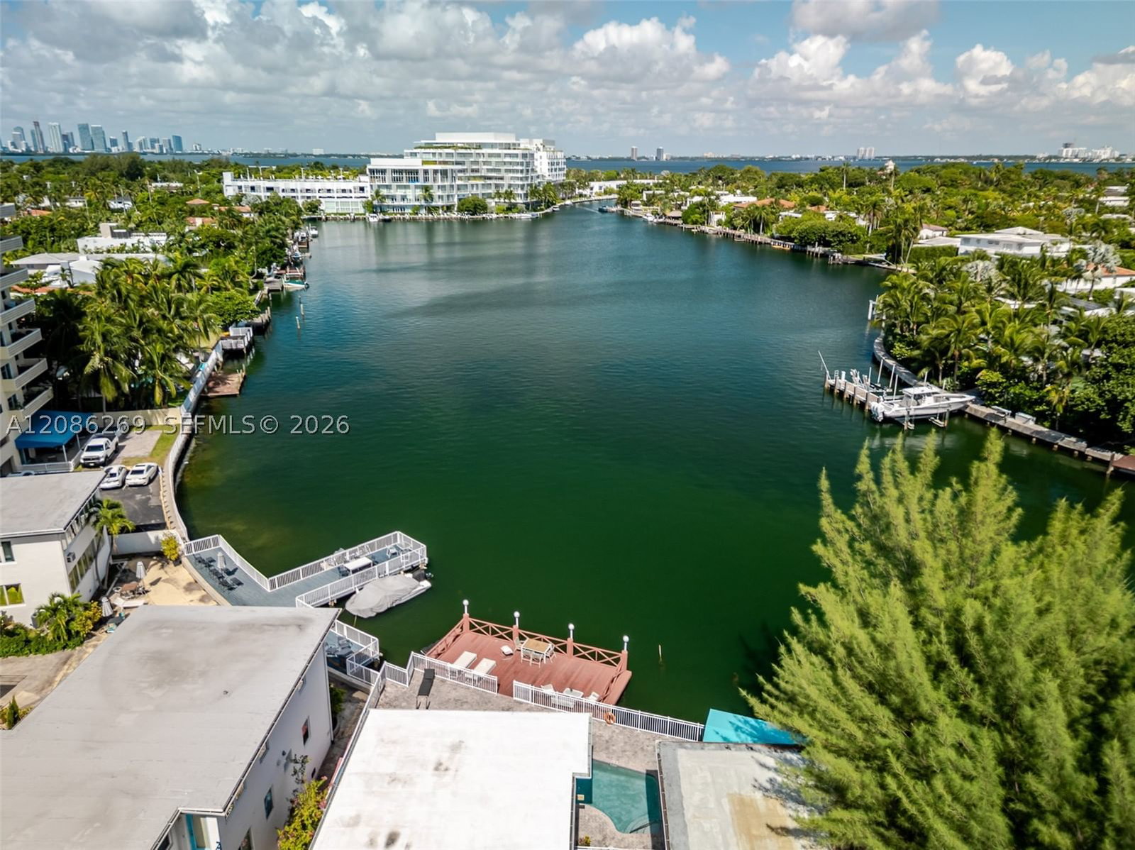 Real estate property located at 4740 Pine Tree Dr #20, Miami-dade, Lake View Sub Amd, Miami Beach, FL
