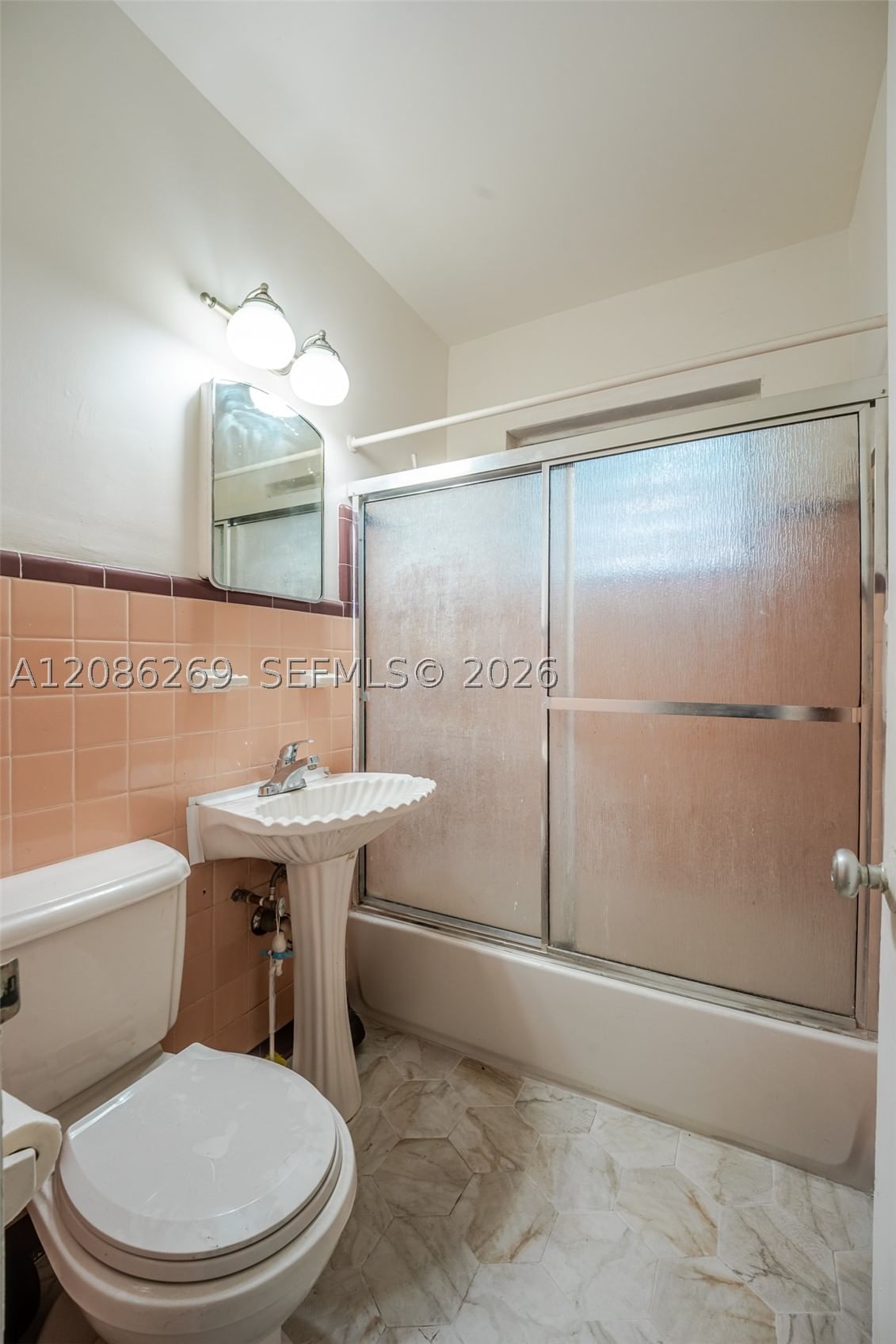 Real estate property located at 4740 Pine Tree Dr #20, Miami-dade, Lake View Sub Amd, Miami Beach, FL