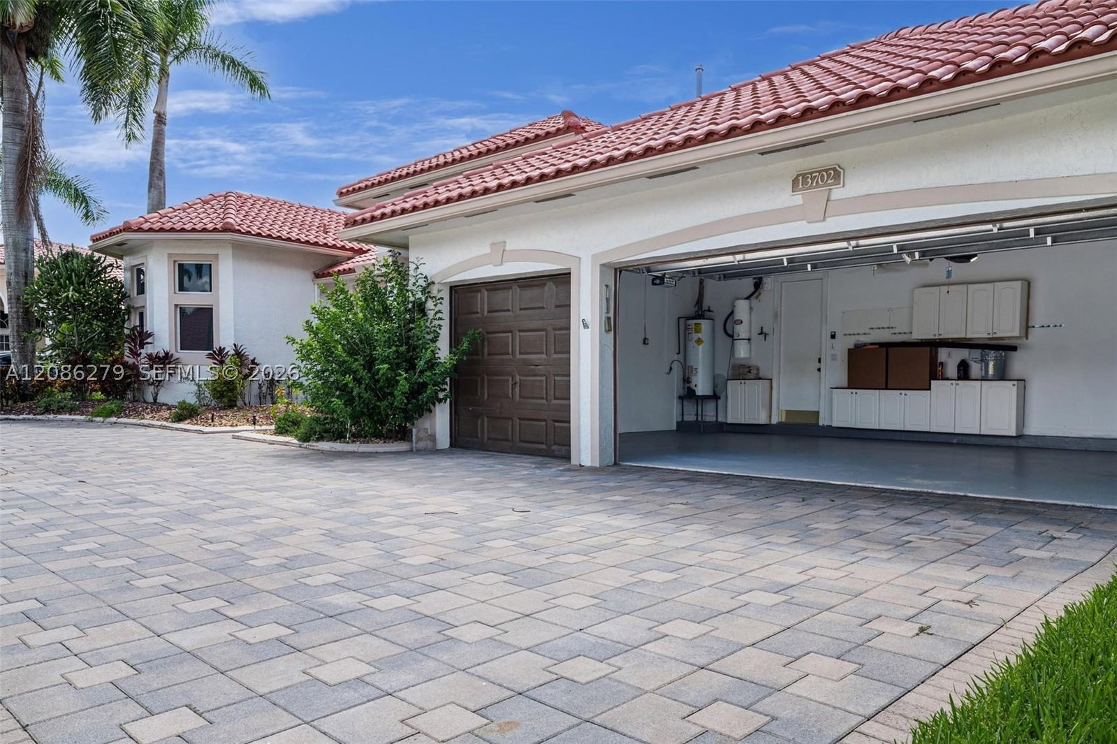 Real estate property located at 13702 18th St, Broward, Pembroke Falls -phase 4, Pembroke Pines, FL