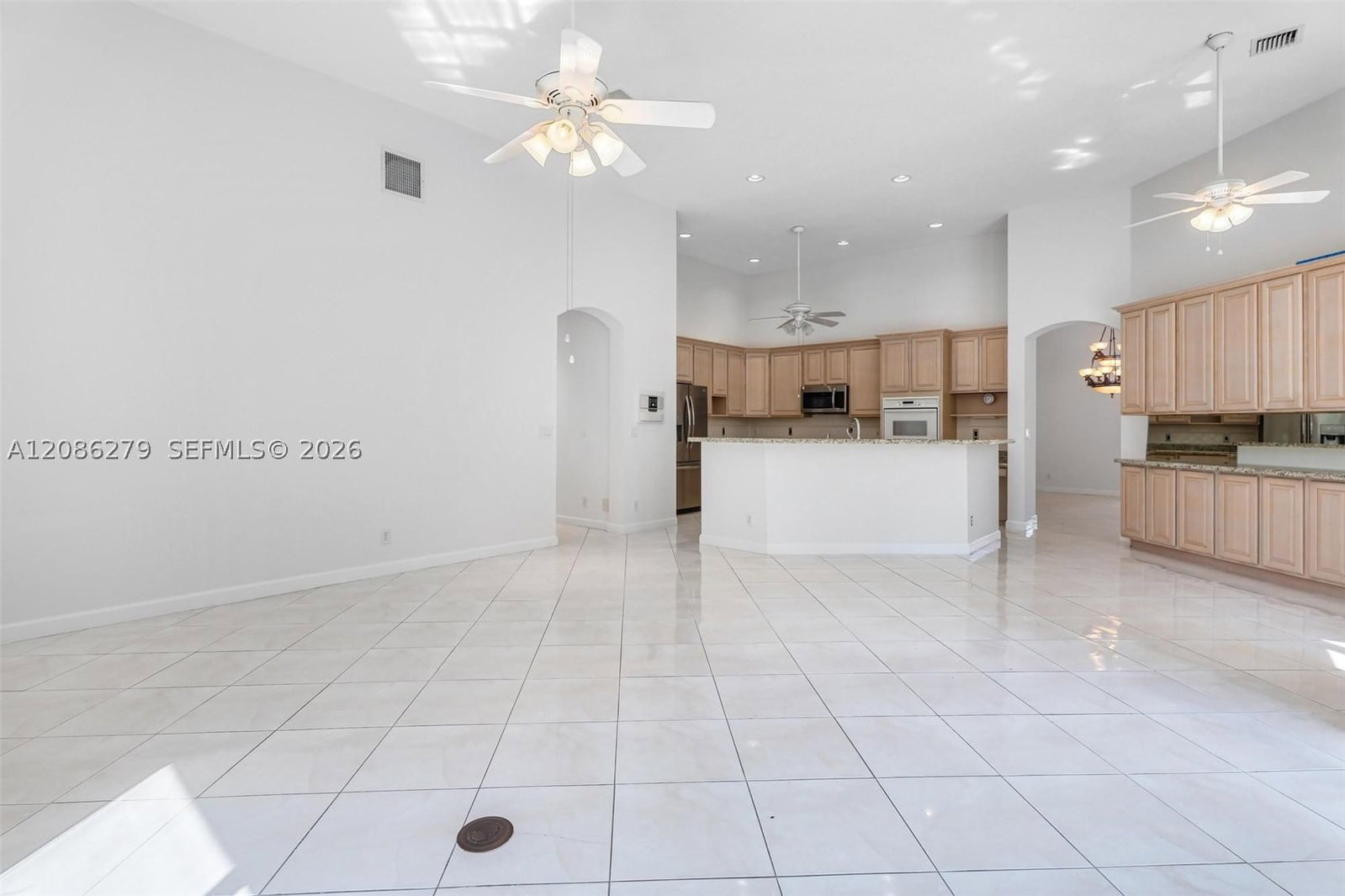 Real estate property located at 13702 18th St, Broward, Pembroke Falls -phase 4, Pembroke Pines, FL