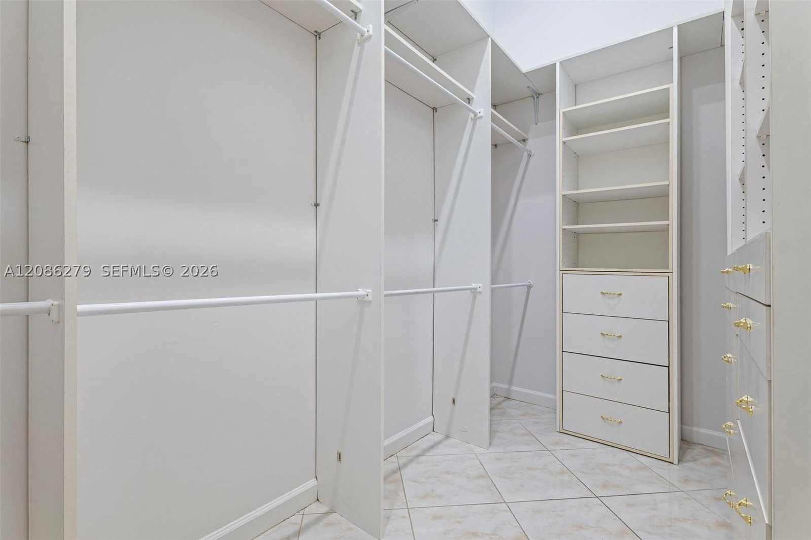 Real estate property located at 13702 18th St, Broward, Pembroke Falls -phase 4, Pembroke Pines, FL