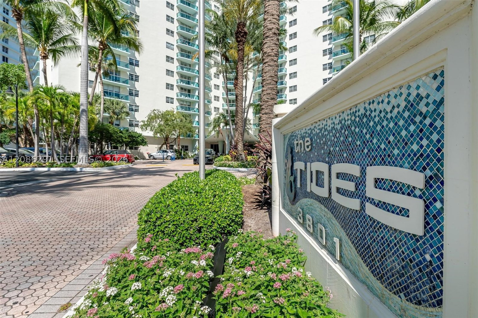 Real estate property located at 3801 Ocean Dr #9T, Broward, Tides On Hollywood Beach, Hollywood, FL