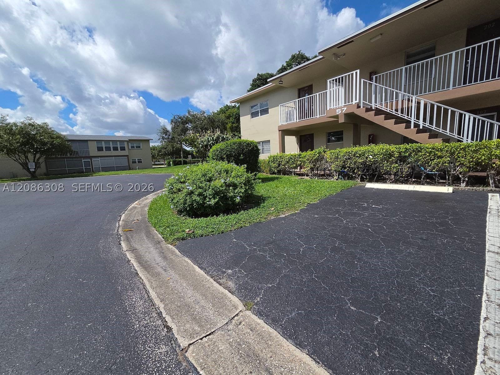 Real estate property located at 601 79th Ave #101, Broward, Oriole Gardens Two 57 Con, Margate, FL