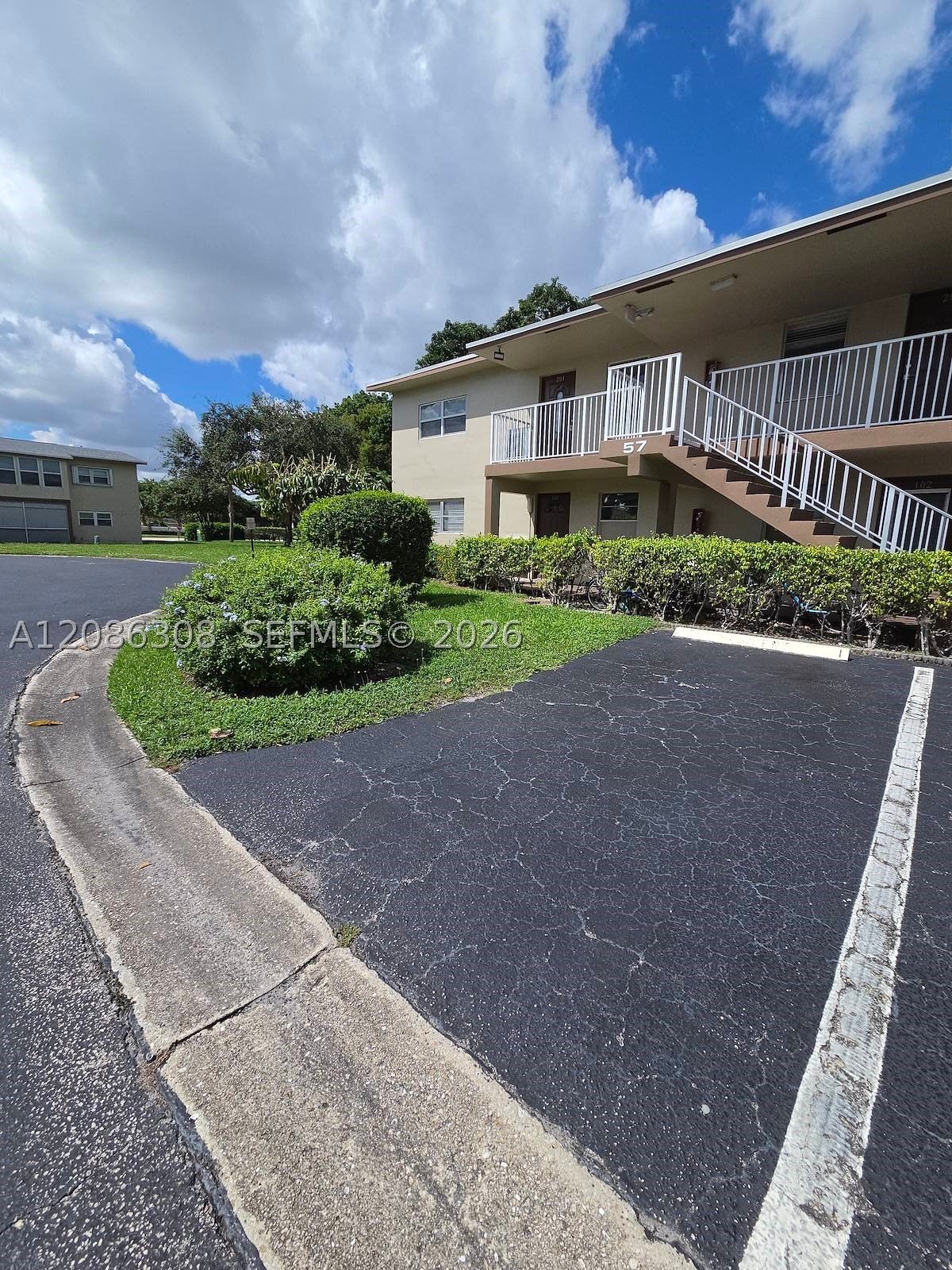 Real estate property located at 601 79th Ave #101, Broward, Oriole Gardens Two 57 Con, Margate, FL