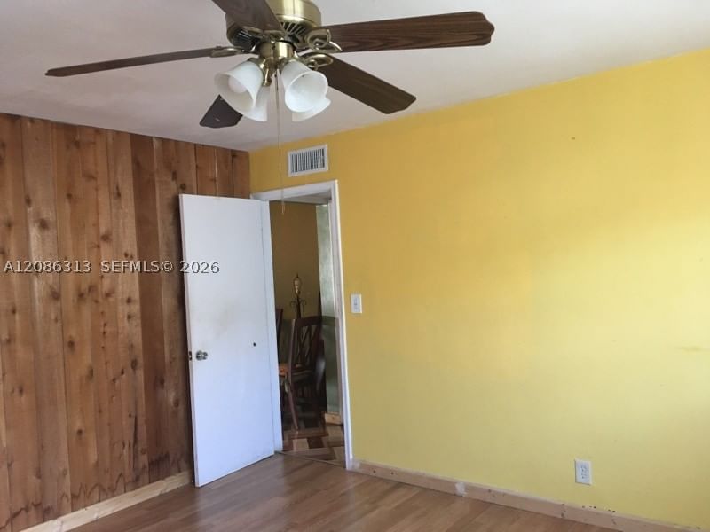 Real estate property located at 1825 Cleveland St #5, Broward, Dell Manor Condominium, Hollywood, FL