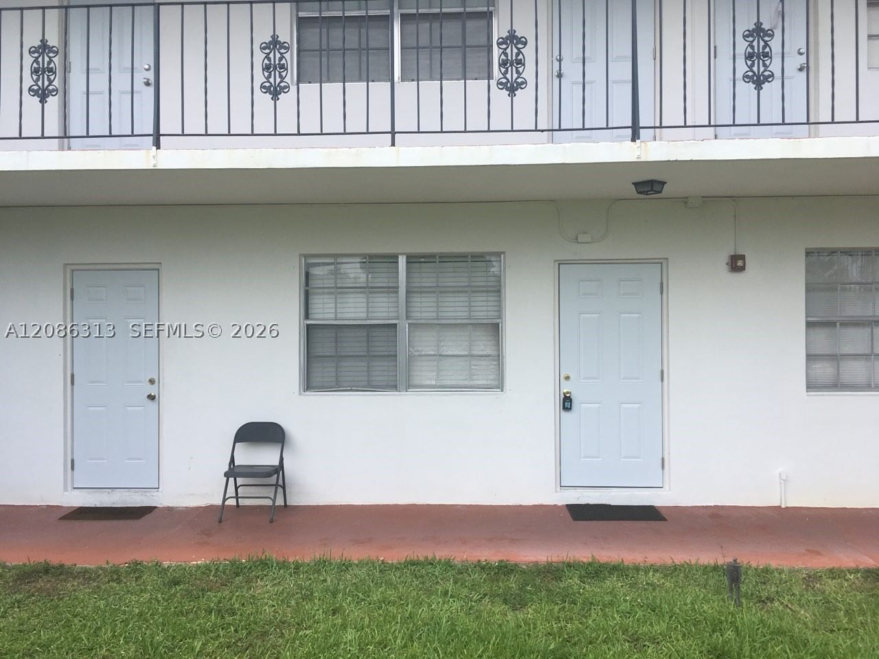 Real estate property located at 1825 Cleveland St #5, Broward, Dell Manor Condominium, Hollywood, FL