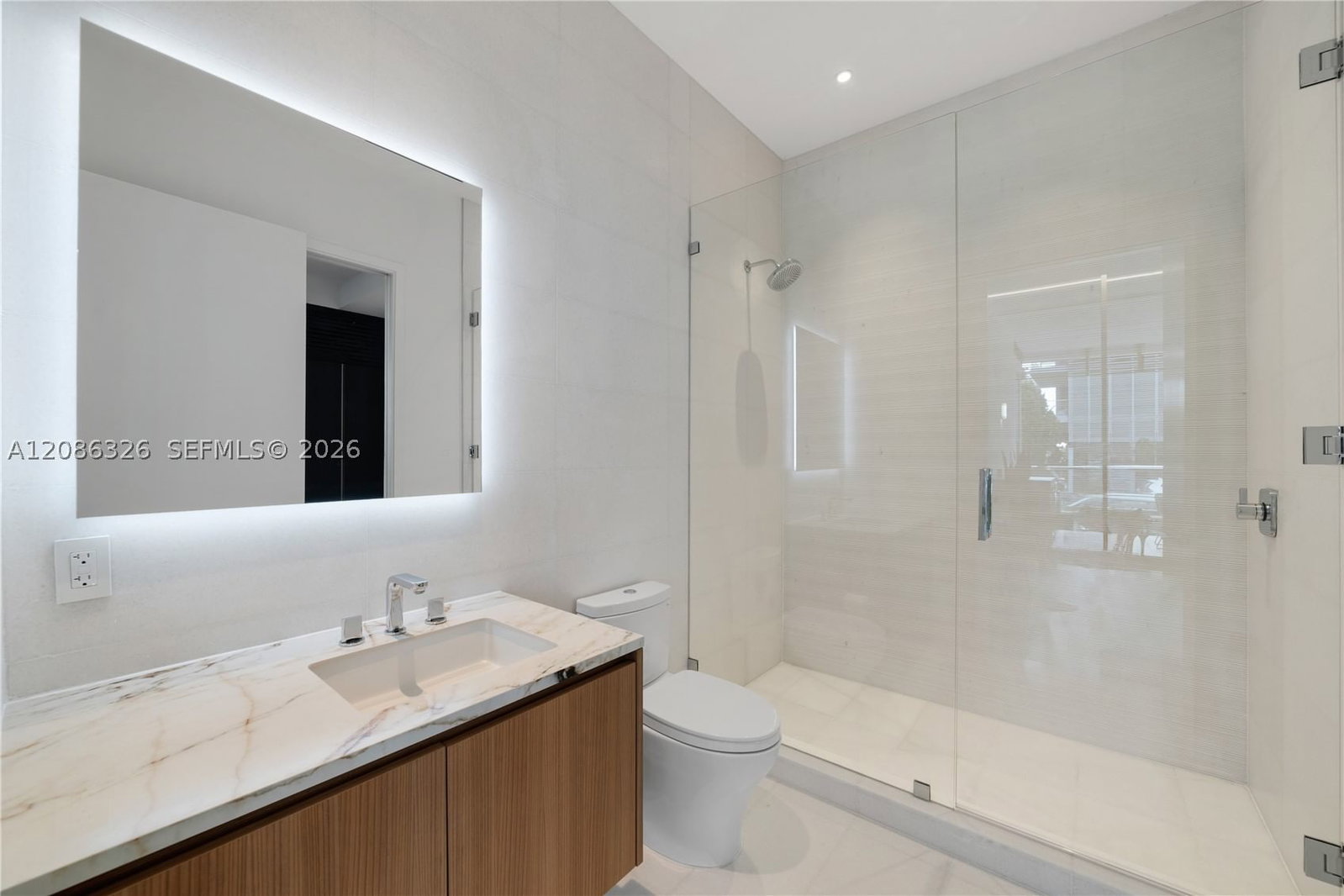 Real estate property located at 304 Ocean Dr #102, Miami-dade, Ocean Beach Add No 3, Miami Beach, FL